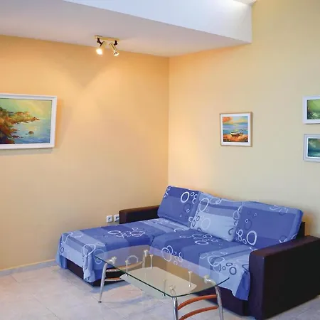 One-bedroom In Appartement *